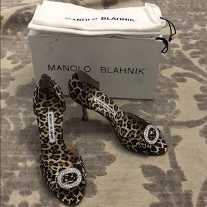 Manolo Blahnik leopard print 38.5